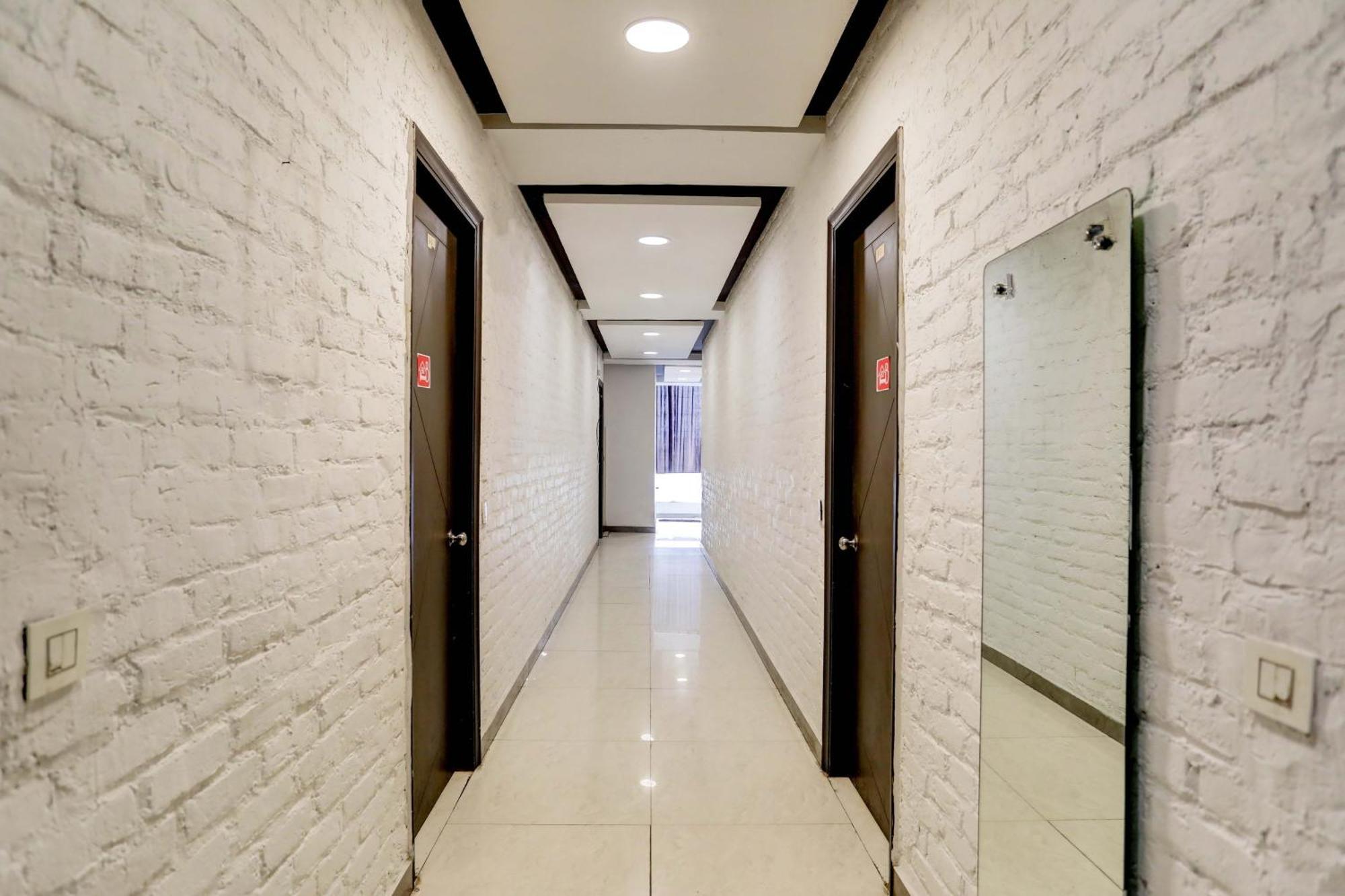 Aashiyana Homes New Delhi Ngoại thất bức ảnh
