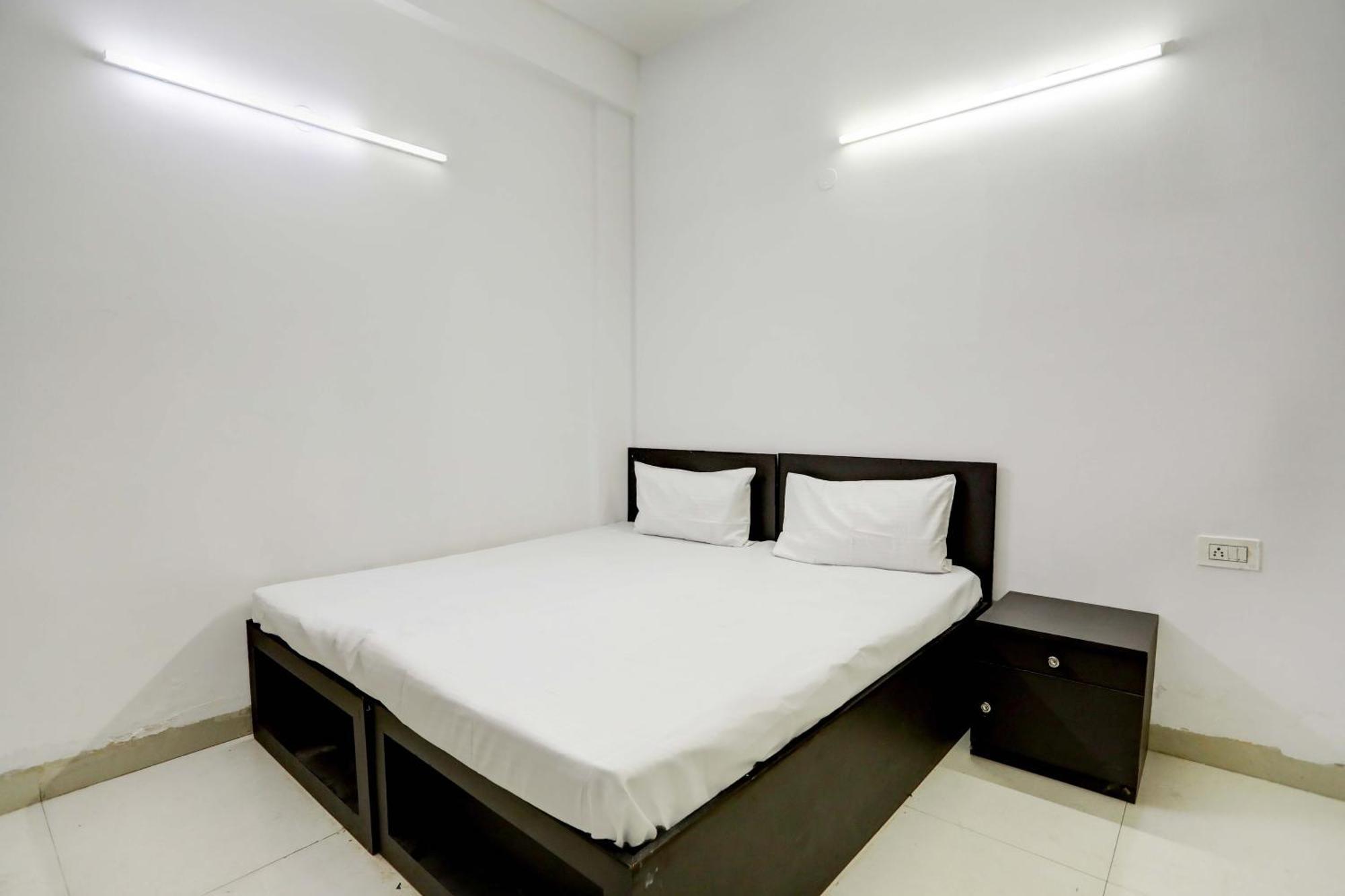 Aashiyana Homes New Delhi Ngoại thất bức ảnh