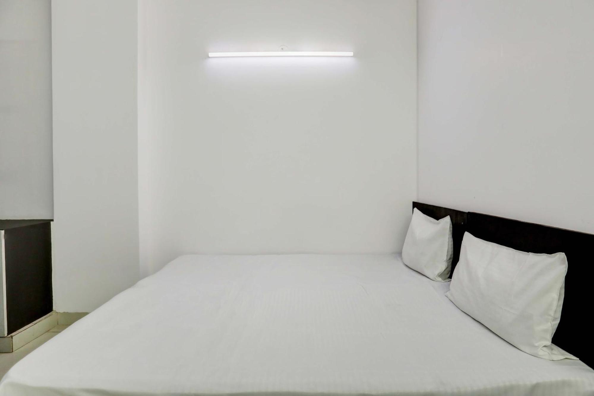 Aashiyana Homes New Delhi Ngoại thất bức ảnh